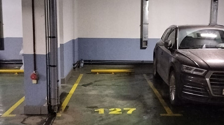 Машиноместо в доме на Пырьева