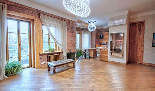 Видовая квартира на Патриарших