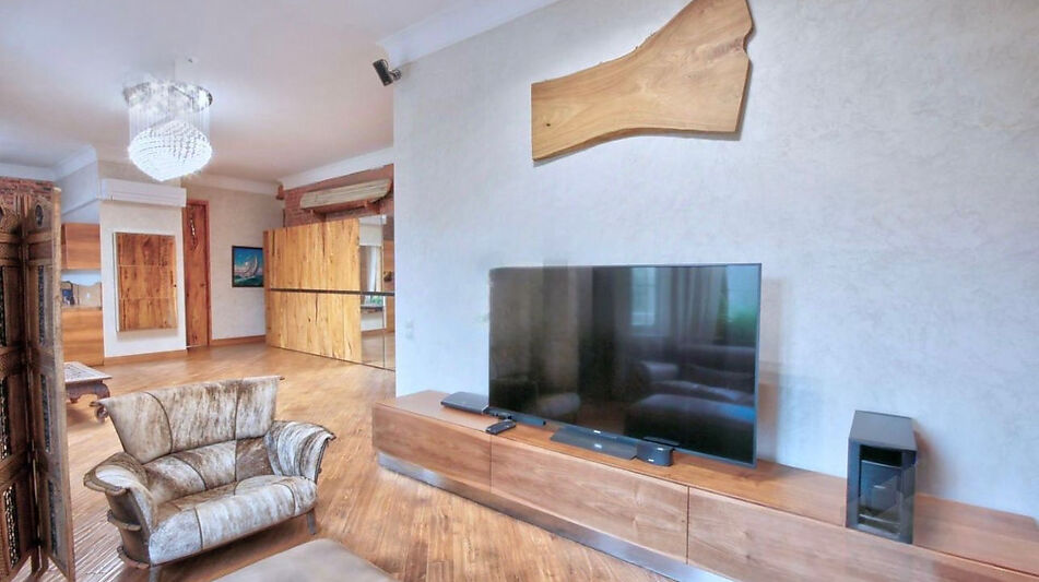 Видовая квартира на Патриарших