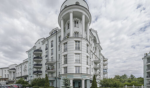 Панорамная дизайнерская квартира