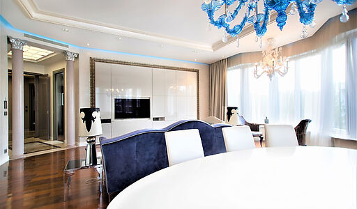 Панорамная дизайнерская квартира