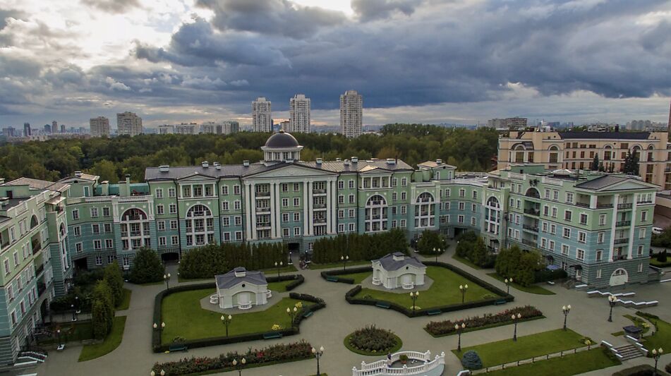 Панорамная дизайнерская квартира