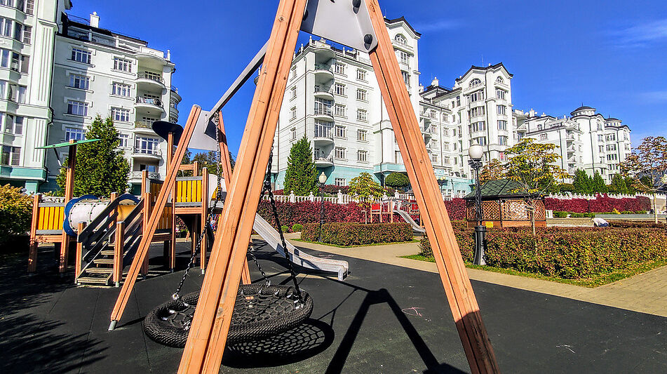 Панорамная дизайнерская квартира