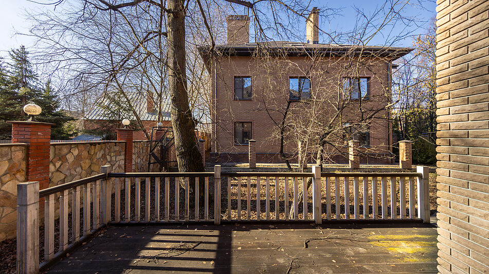 Дом под отделку в ДСК Ларин