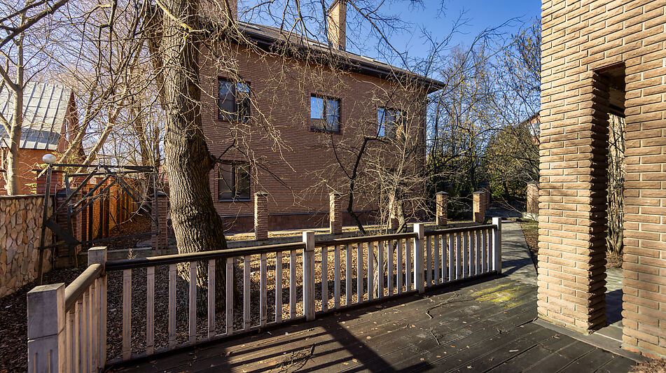 Дом под отделку в ДСК Ларин