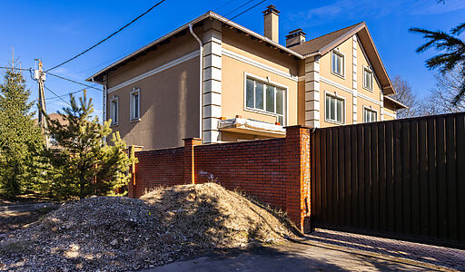 Таунхаус под отделку в Лианозово